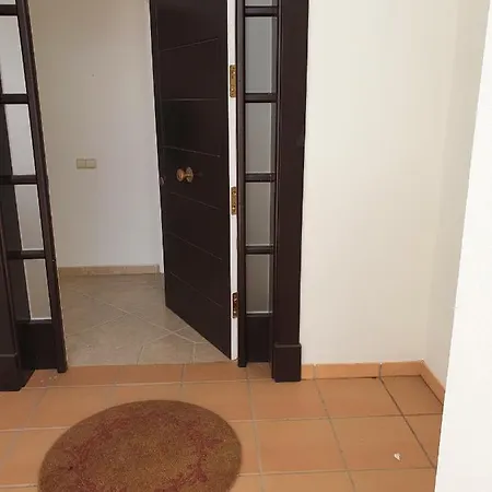 Villa Ora - 2 Bedroom Modern With Uktv, Wifi, Pool Close To Town Playa Blanca (Lanzarote)