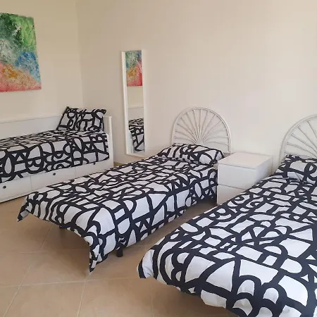 Ora - 2 Bedroom Modern With Uktv, Wifi, Pool Close To Town Playa Blanca (Lanzarote)